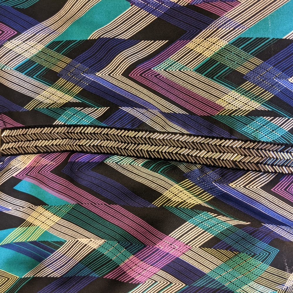 Geometric pattern tank top - Picture 3 of 4